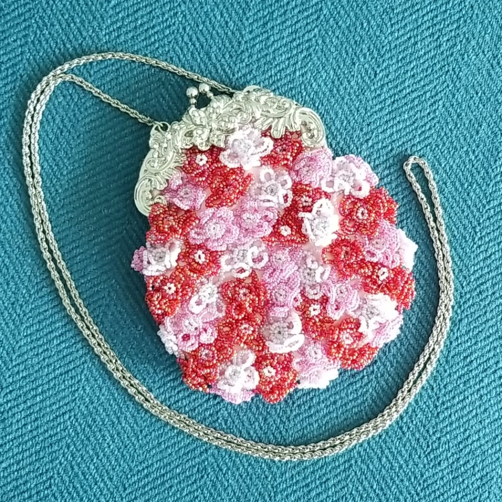 La Regale Floral Beaded Purse